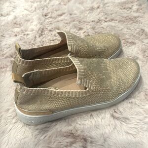 Women’s Michael Kors slide on shoes